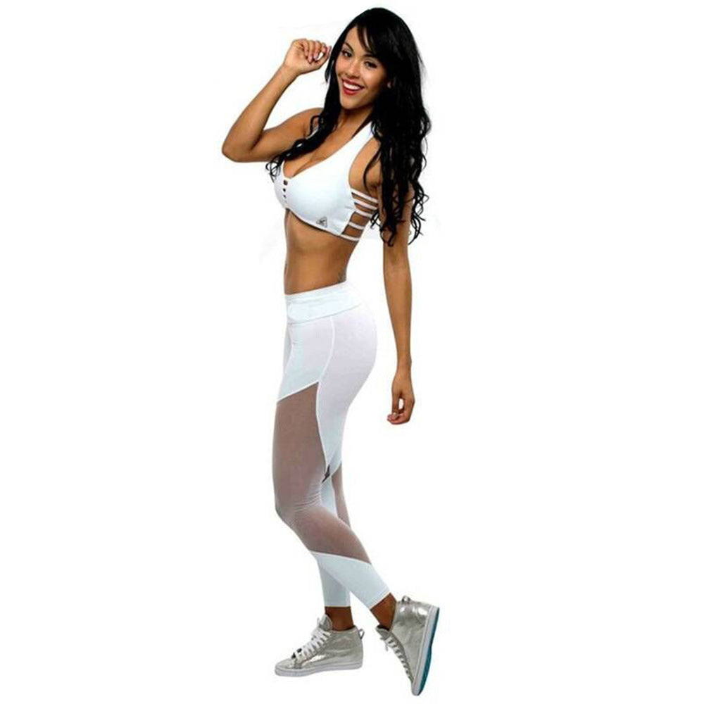 Damen Sportliches Outfit mit einzigartigem Cut-Out Design WW