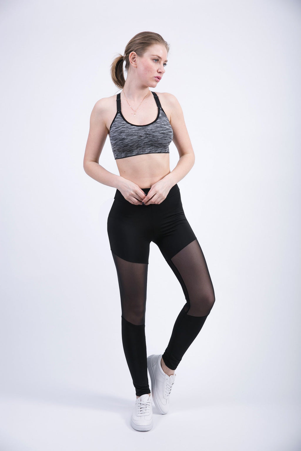 Damen Sportleggings mit atmungsaktiven Mesh-Einsätzen WW