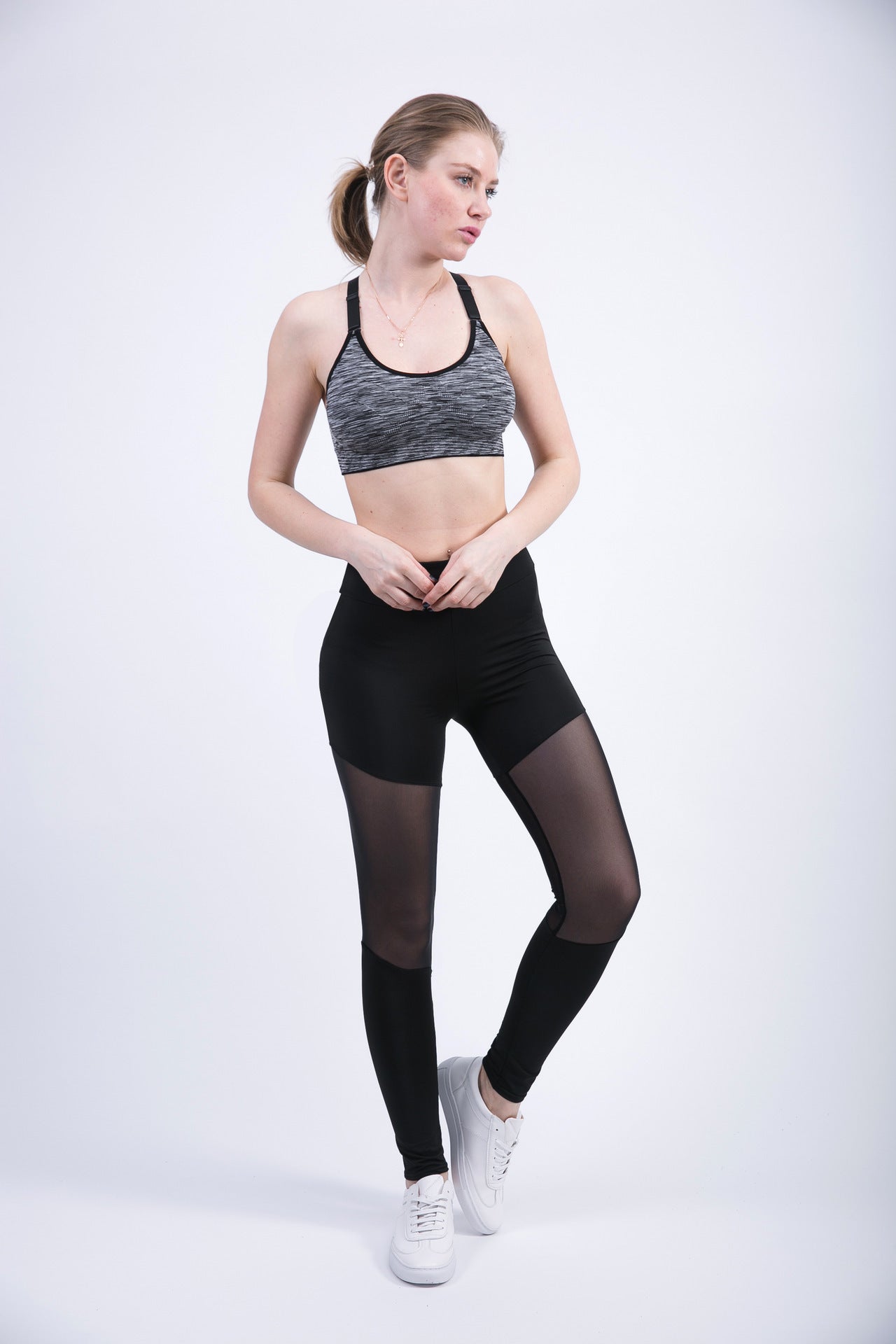 Damen Sportleggings mit atmungsaktiven Mesh-Einsätzen WW