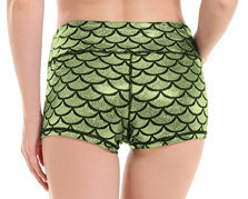 Damen Sportliche Shorts mit Wellenmuster WW
