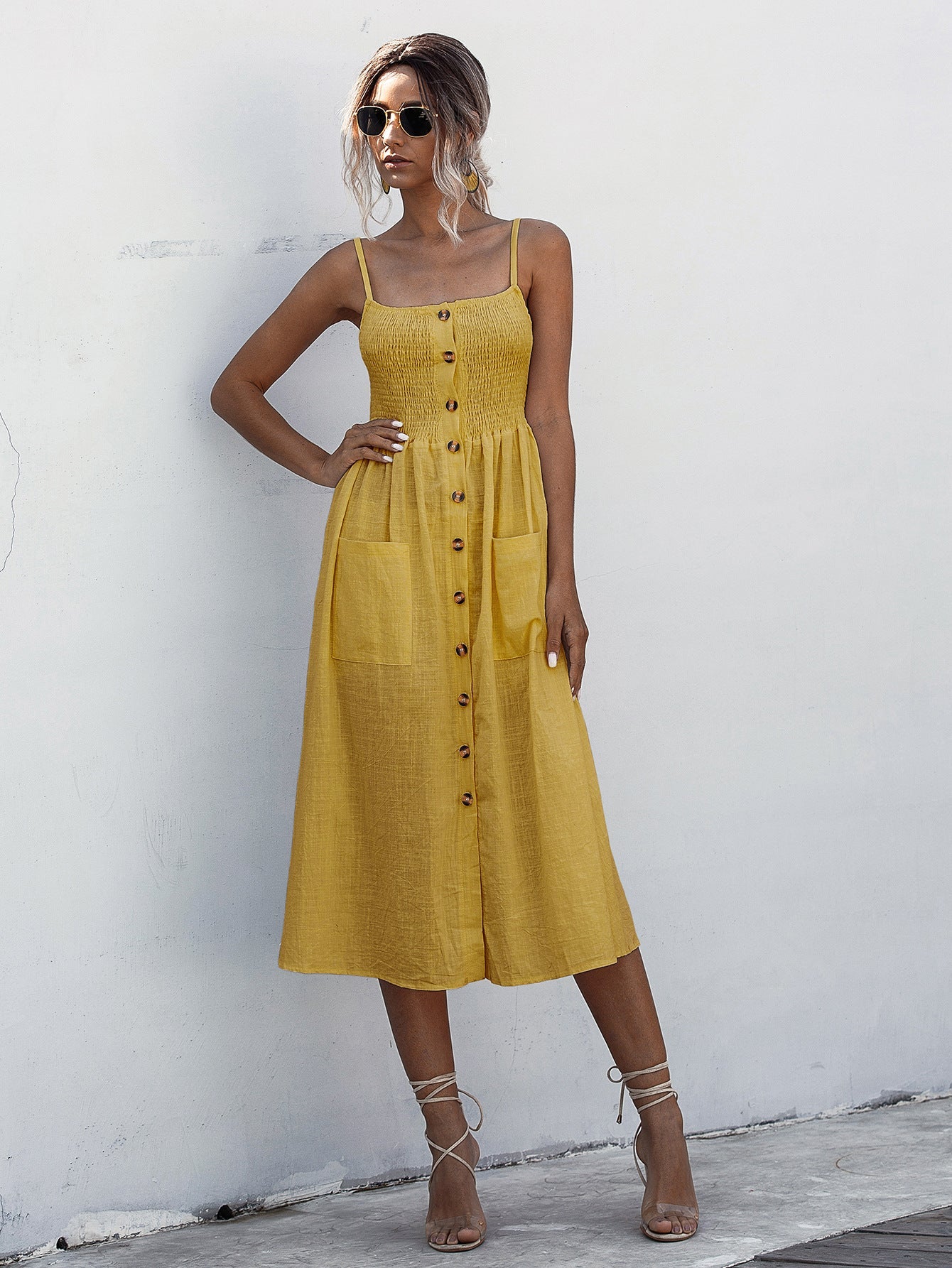 Damen Midi-Kleid mit Knopfdetail und praktischen Taschen WW