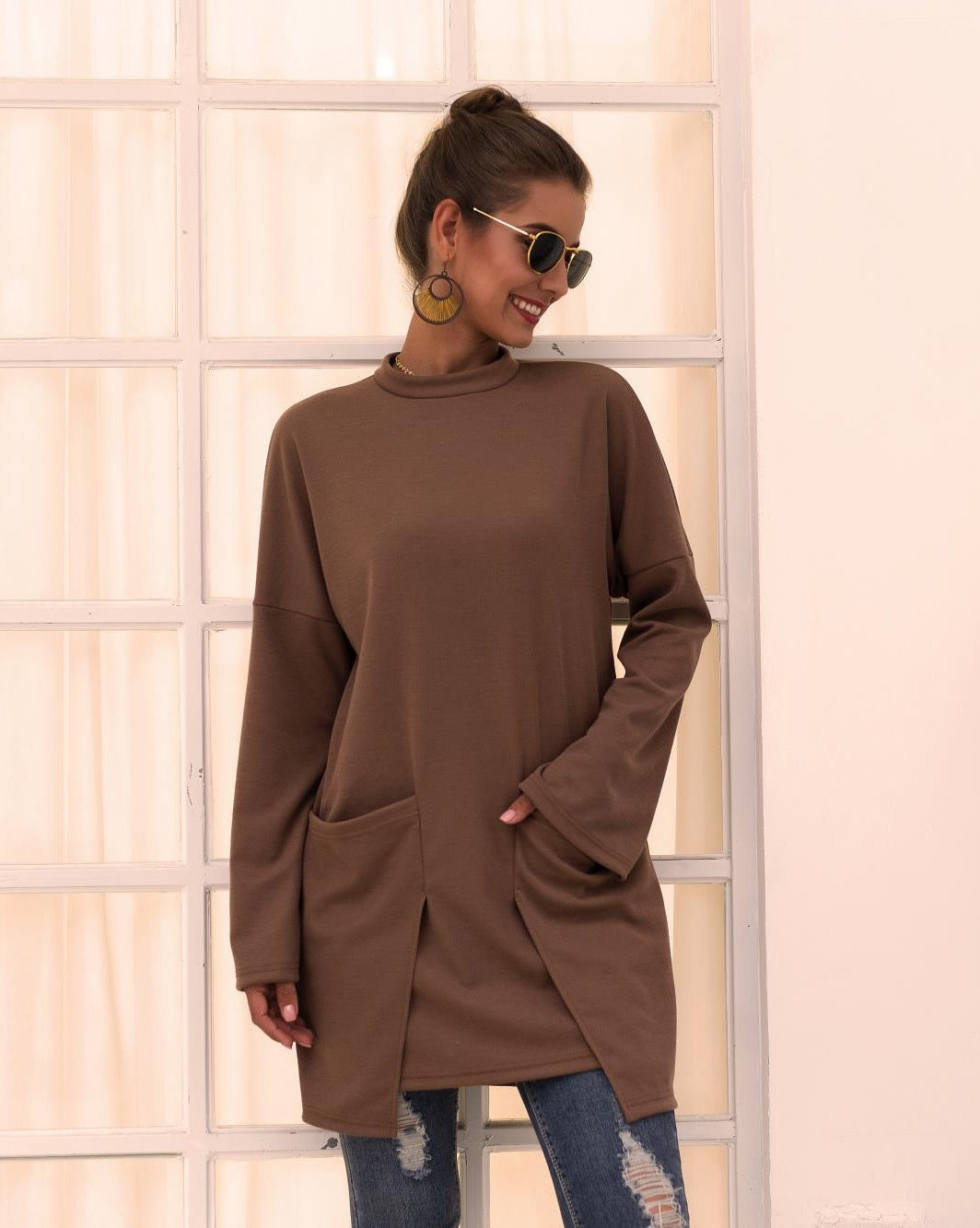 Damen langer Pullover mit asymmetrischem Schnitt und praktischen Taschen WW