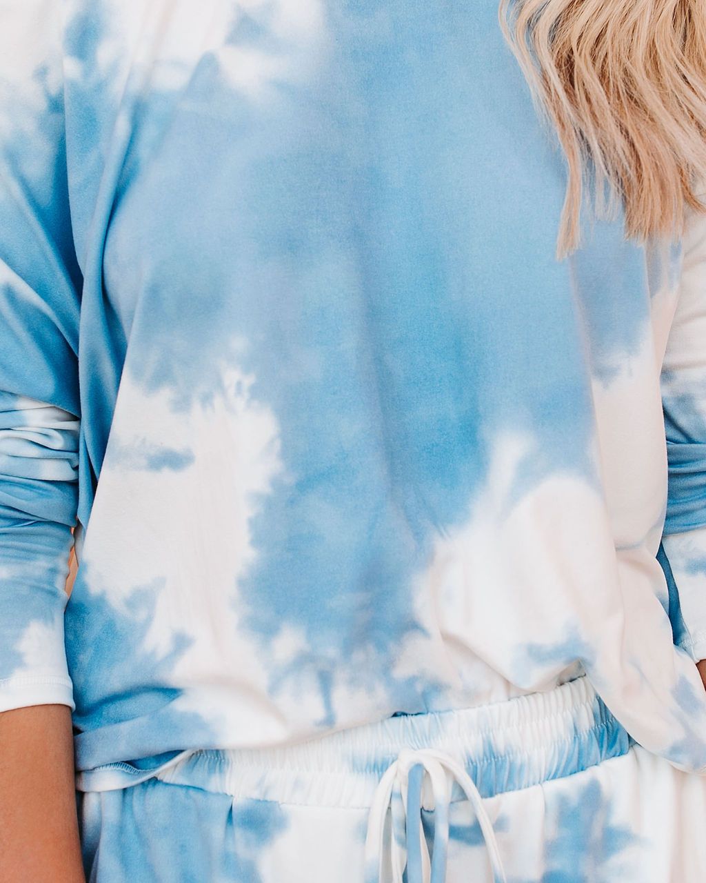 Damen lässiger Oversized Pullover im Batikdesign WW