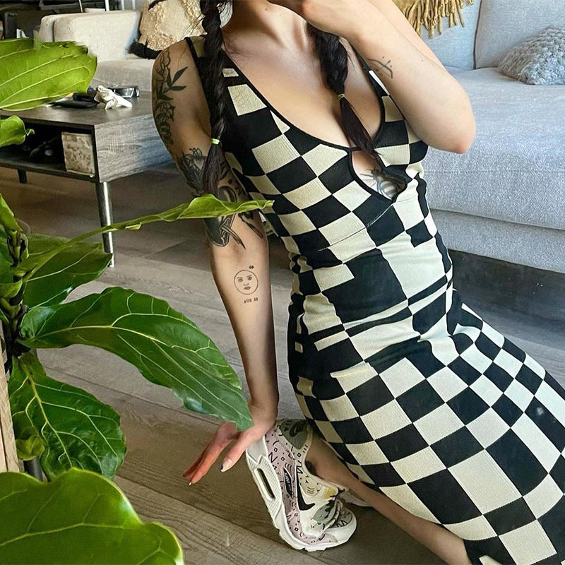 Damen Bodycon-Kleid mit auffälligem Schachmuster und tiefem V-Ausschnitt WW