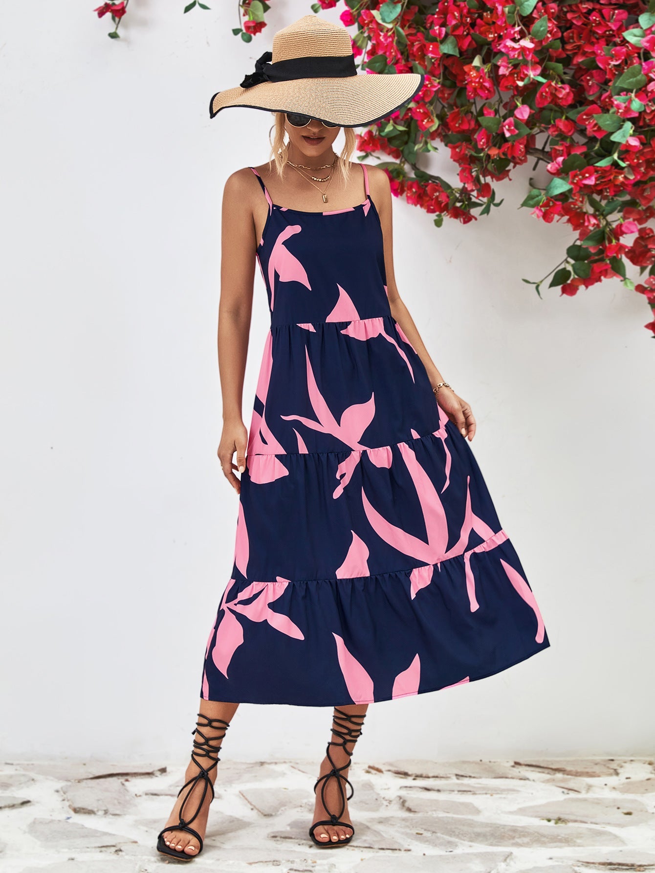 Damen Maxikleid mit schulterfreien Trägern und voluminösem Rock WW
