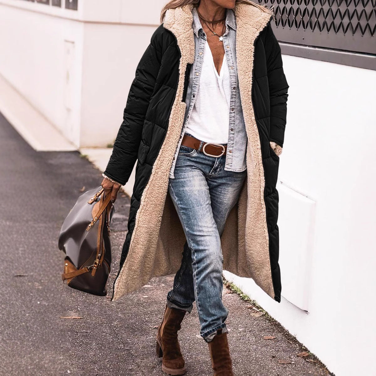 Damen lange Steppjacke mit kuscheligem Teddyfutter und großem Revers WW