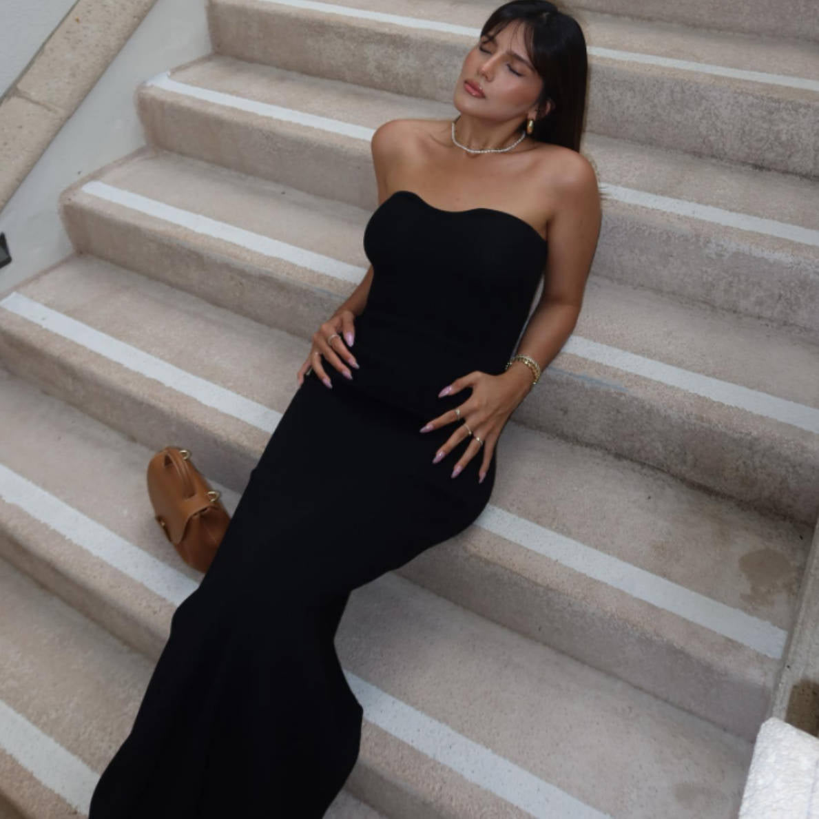 Damen Maxikleid mit schmalem Schnitt und herzförmigem Ausschnitt WW