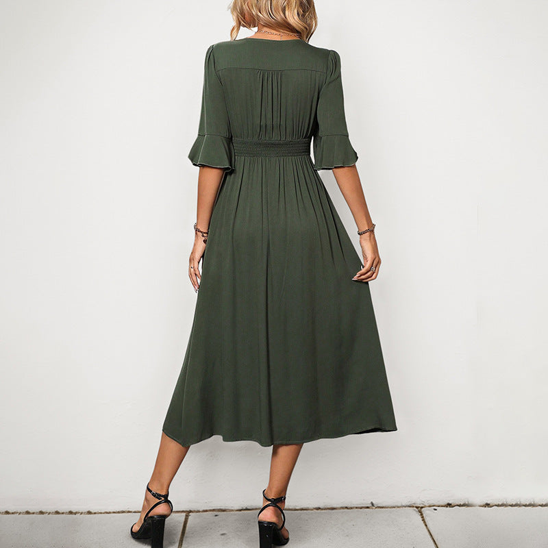 Damen Maxikleid mit einem eleganten V-Ausschnitt und Rüschendetails WW