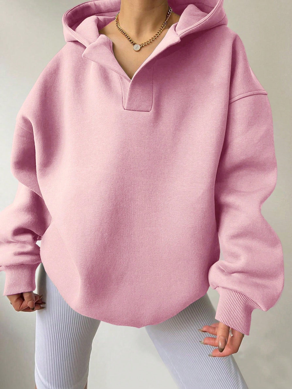 Damen Oversized Kapuzenpullover mit modischem Schnitt und legerem Look WW