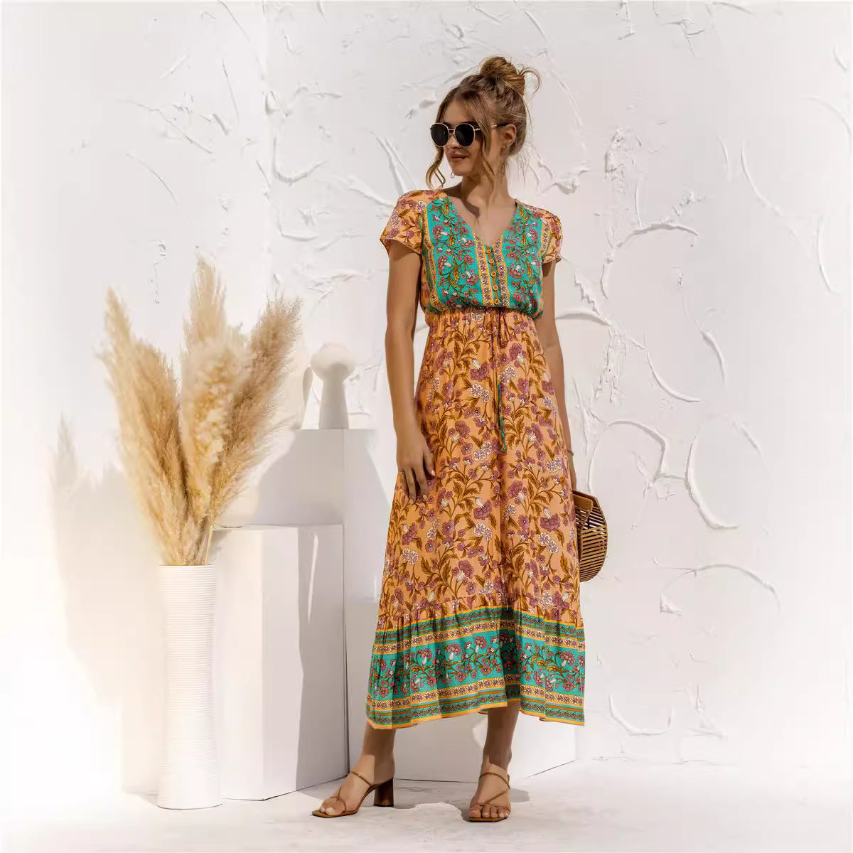 Damen Maxikleid mit romantischem Blumenmuster und Einsatzdetails WW