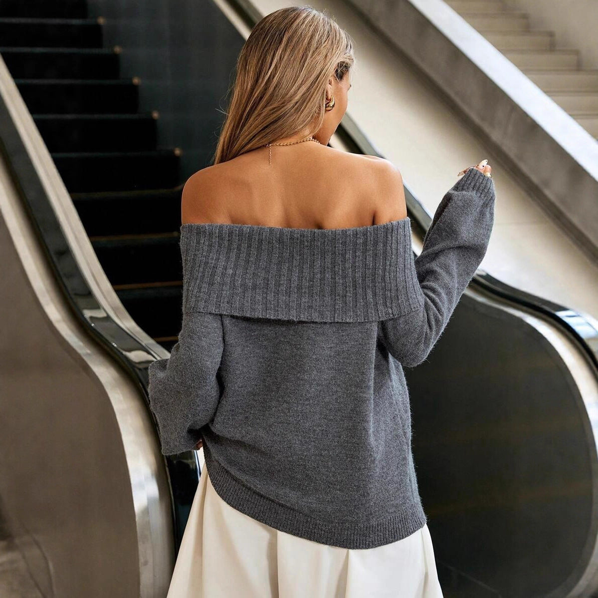 Damen Off-Shoulder-Strickpullover mit weichem Material und voluminösen Ärmeln WW