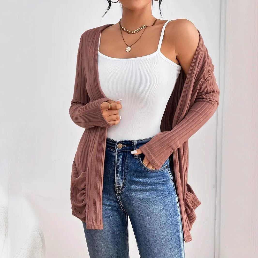 Damen Strickjacke mit vertikalem Rippdesign und praktischen Taschen WW