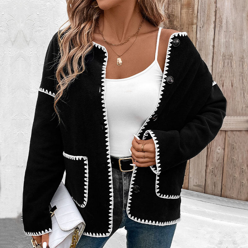 Damen lässige Strickjacke mit kontrastierenden Knopfdetails und aufgesetzten Taschen WW