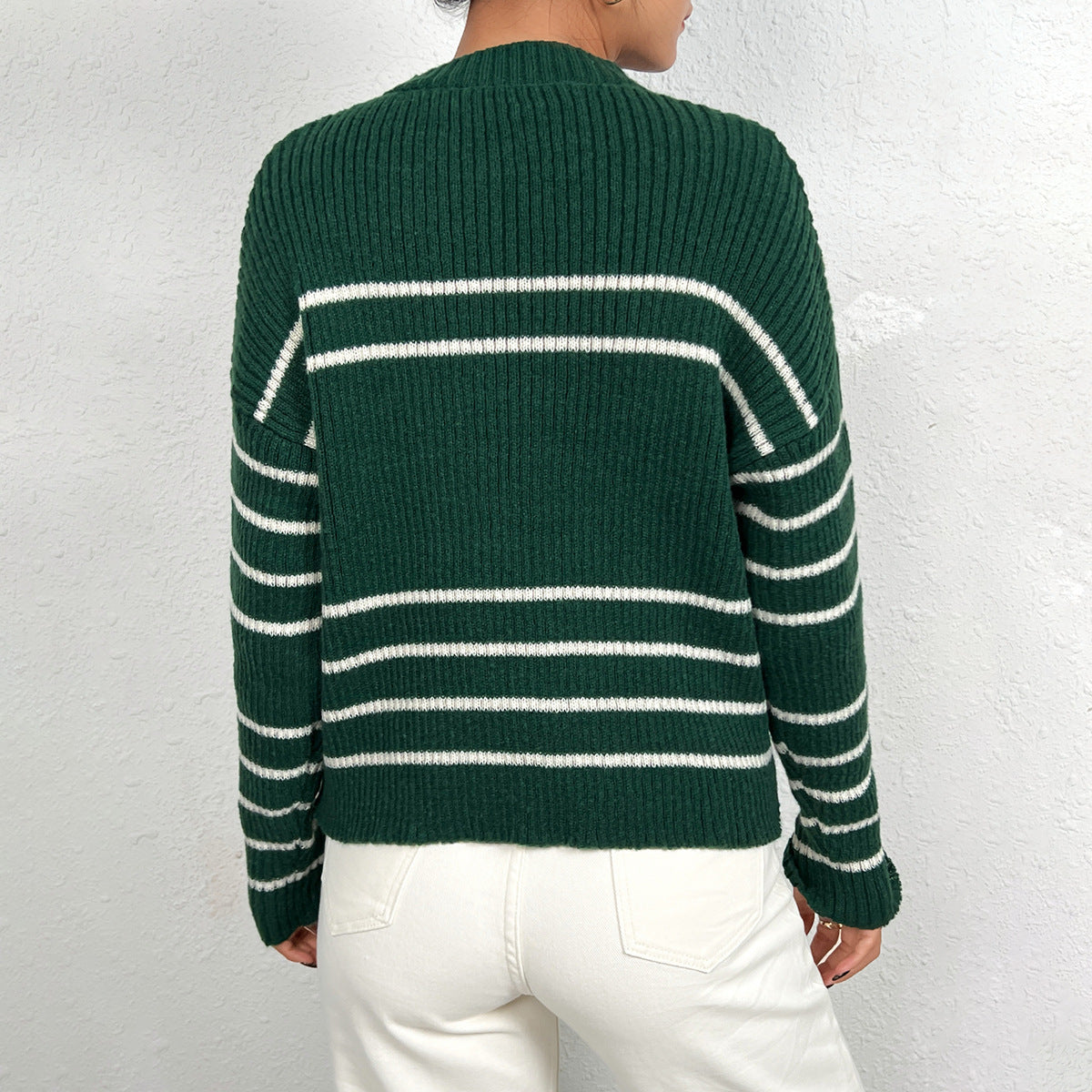 Damen gestrickter Pullover mit stylishem Streifenmuster WW