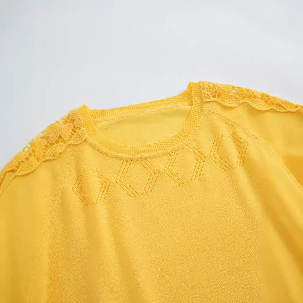 Damen Eleganter Pullover mit Spitzenärmeln und raffiniertem Design WW