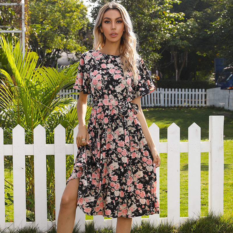 Damen Fließendes Maxikleid mit floralem Design und taillierbarem Gürtel WW