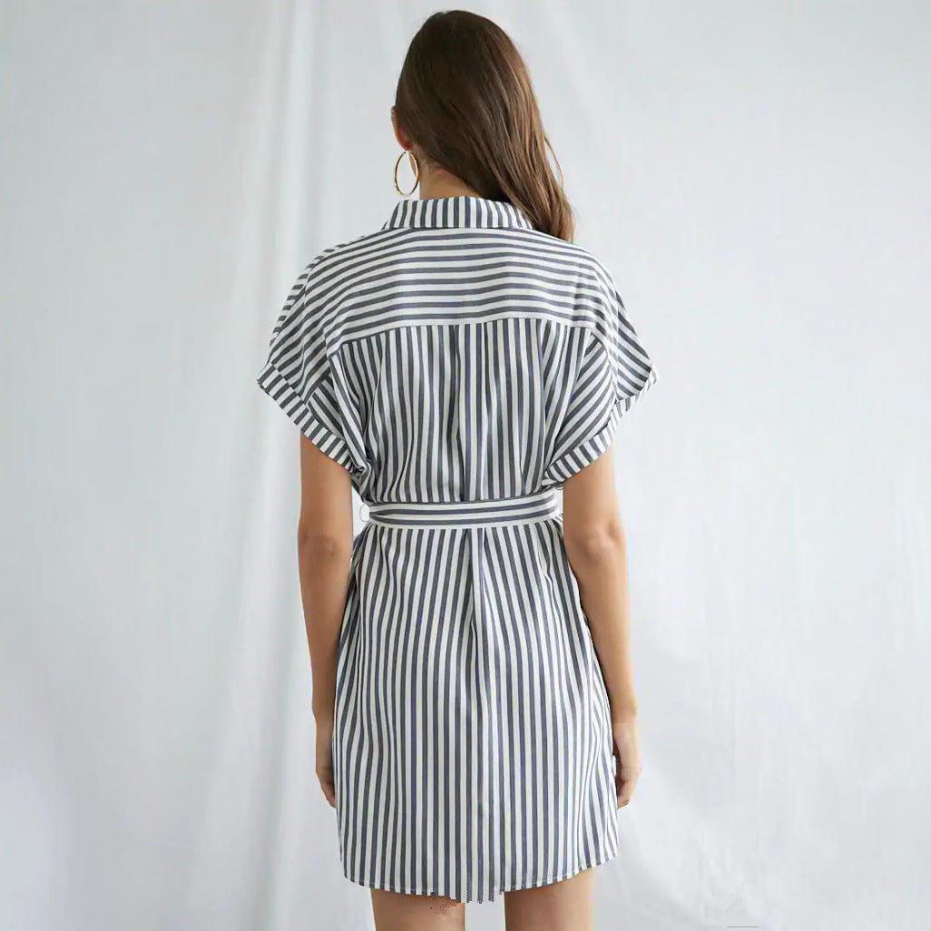 Damen Hemdblusenkleid mit Taillengürtel und modischem Streifendesign WW