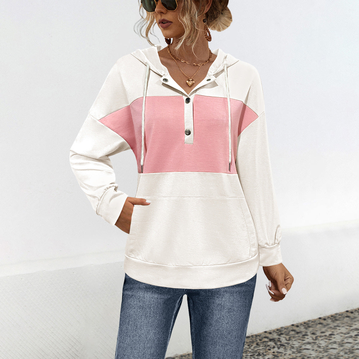 Damen Hoodie mit modischem Farbblock-Design und praktischen Knopfdetails WW