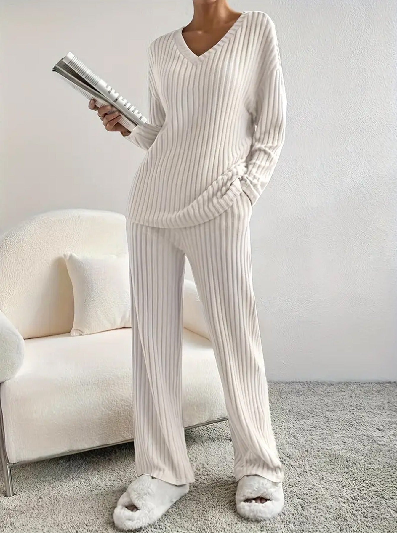 Damen lässiger Strickanzug mit V-Ausschnitt und praktischen Taschen WW