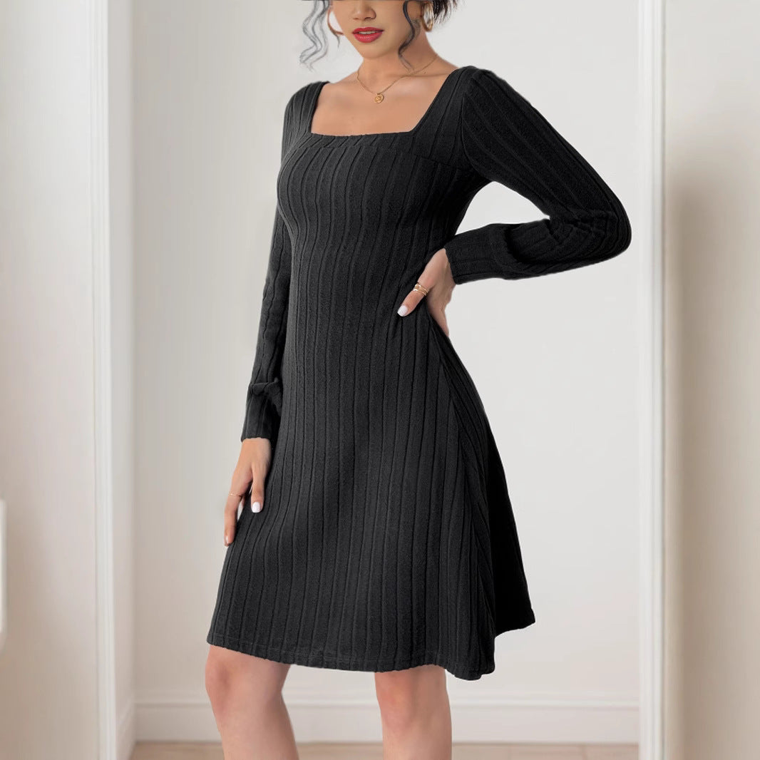 Damen Strickkleid mit quadratischem Ausschnitt und langen Ärmeln WW