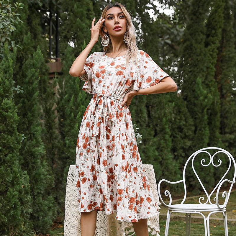 Damen Fließendes Maxikleid mit floralem Design und taillierbarem Gürtel WW
