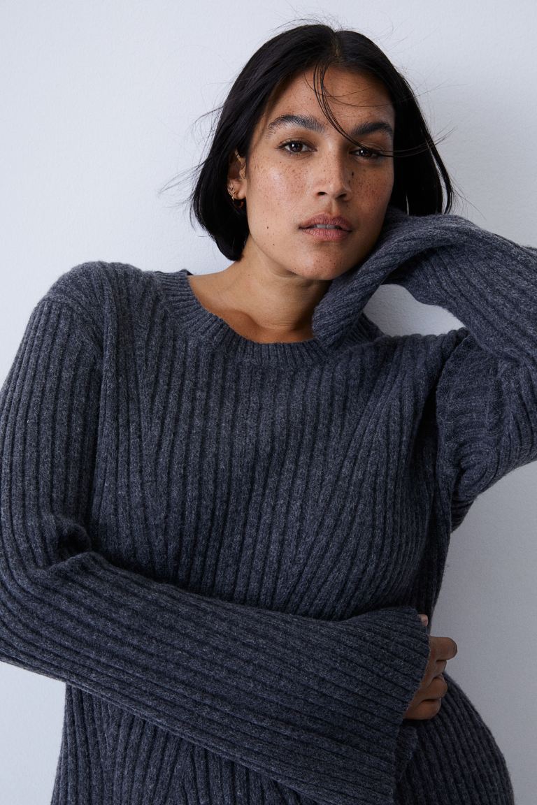 Damen Strickpullover mit raffiniertem Rippdesign WW