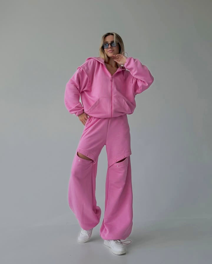Damen sportliches Ensemble mit übergroßer Kapuzenjacke und bequemen Ripp-Hosen WW