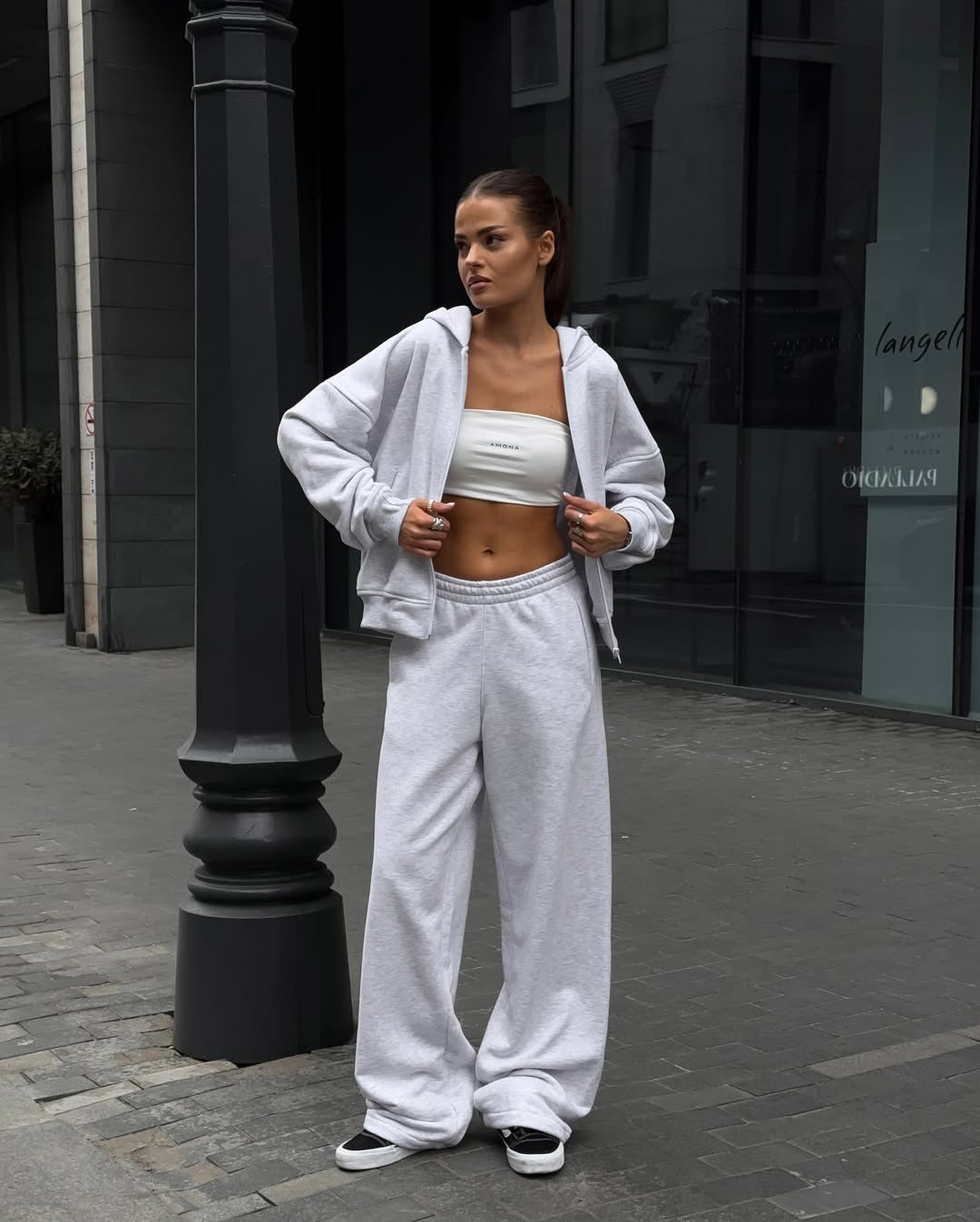 Damen lässiges Kapuzensweatshirt und weite Jogginghose-Set WW