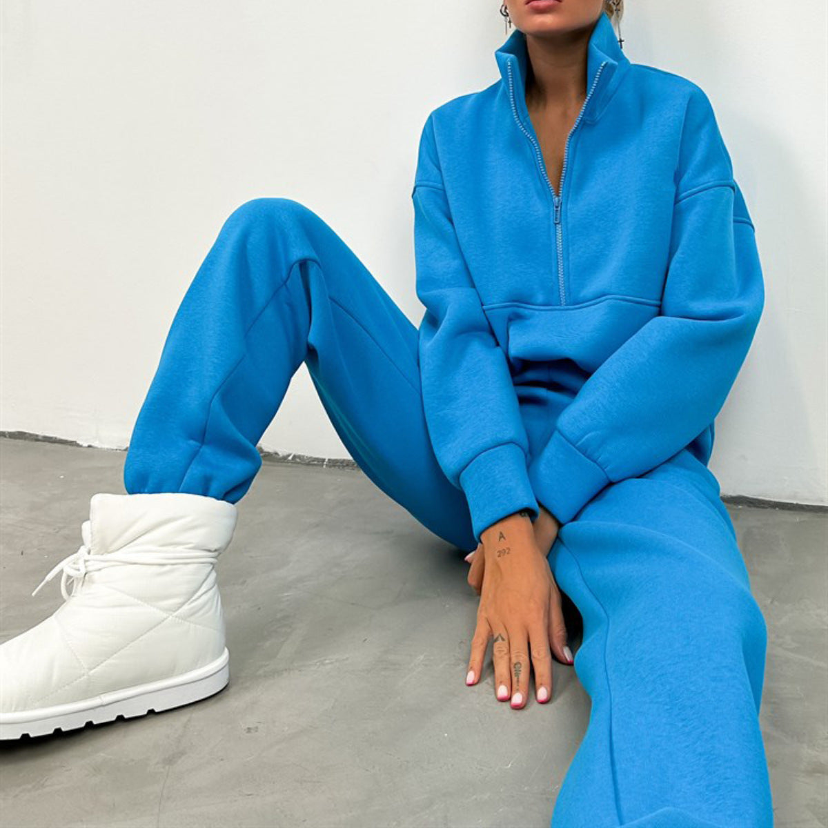 Damen sportliches Fleece-Set mit hohem Kragen und elastischem Bund WW