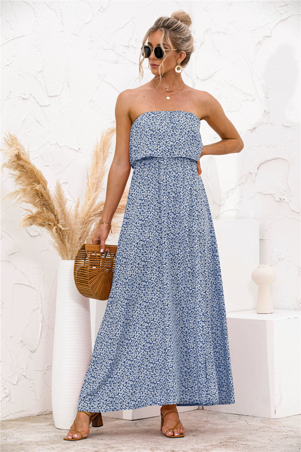 Damen Maxikleid mit schulterfreiem Design und seitlichem Schlitz WW