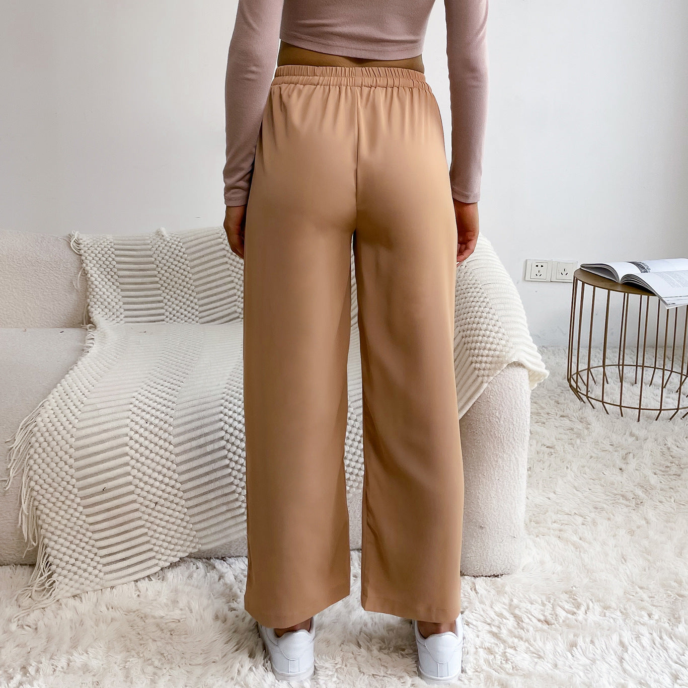 Damen elegante Sporthose mit elastischem Bund und seitlichen Einschubtaschen WW