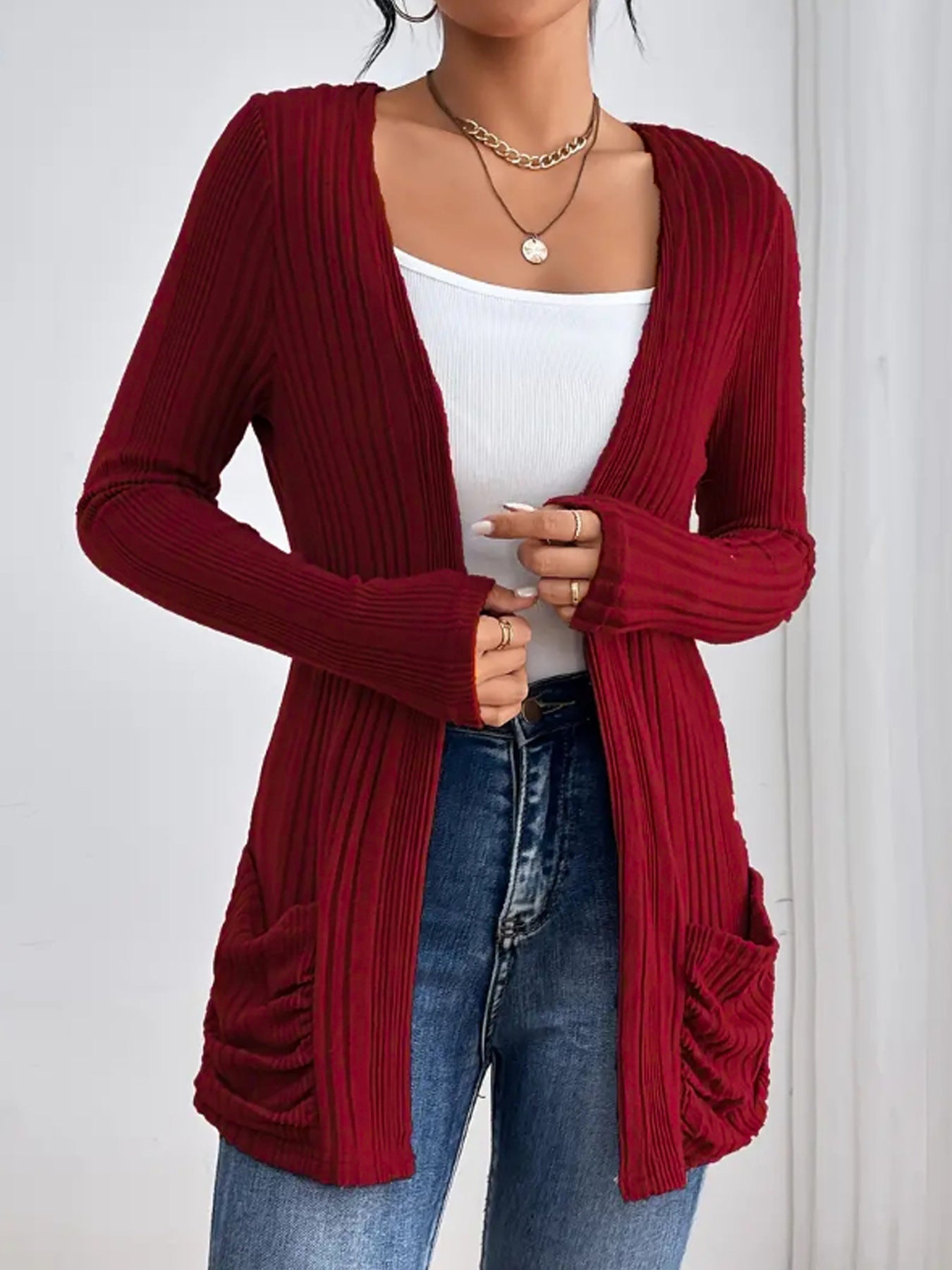 Damen Strickjacke mit Rippstruktur und aufgesetzten Taschen WW