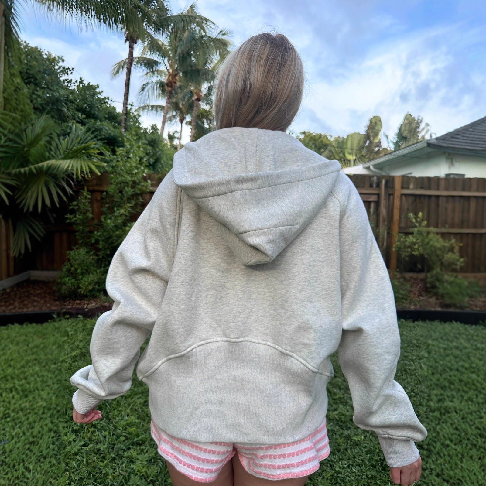 Damen bequemer Kapuzensweater mit kurzem Reißverschluss und Kängurutasche WW
