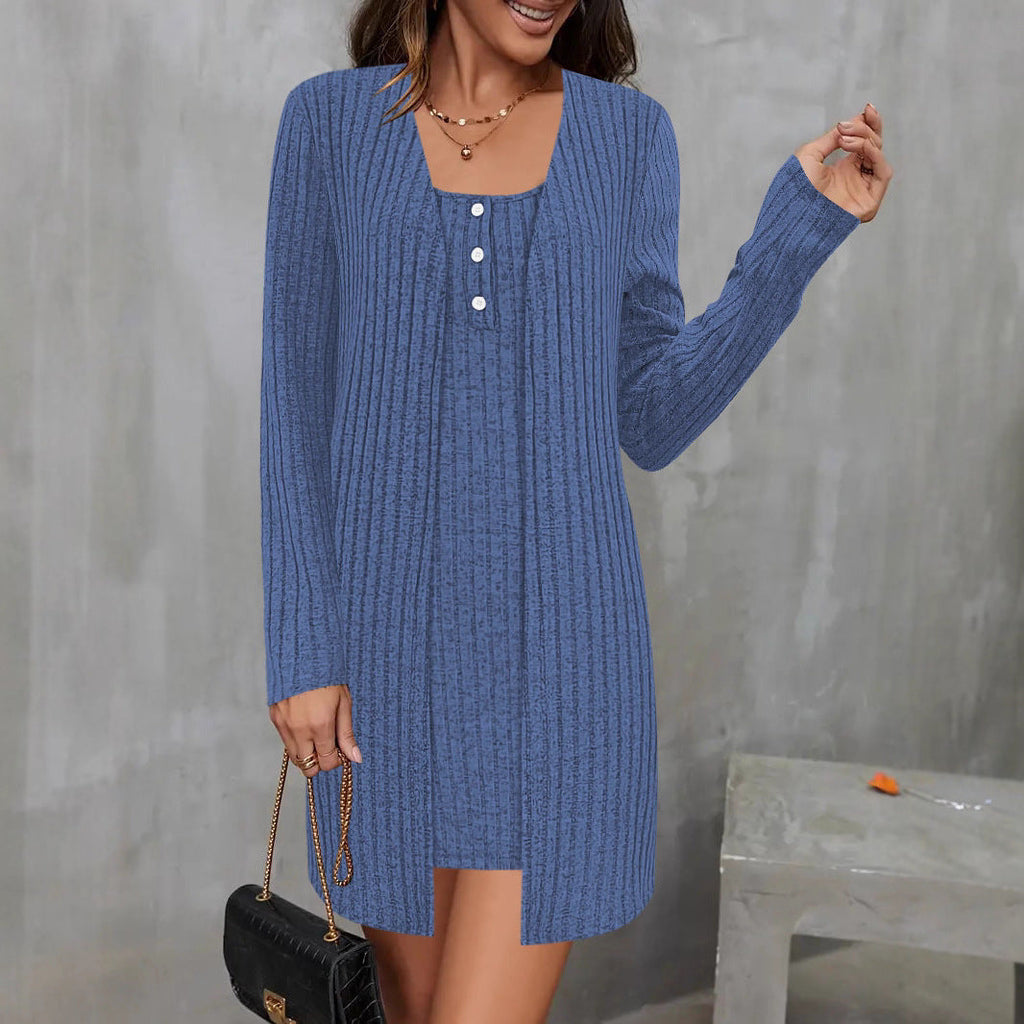 Damen Strickkleid mit Knopfdetails und passendem Cardigan WW