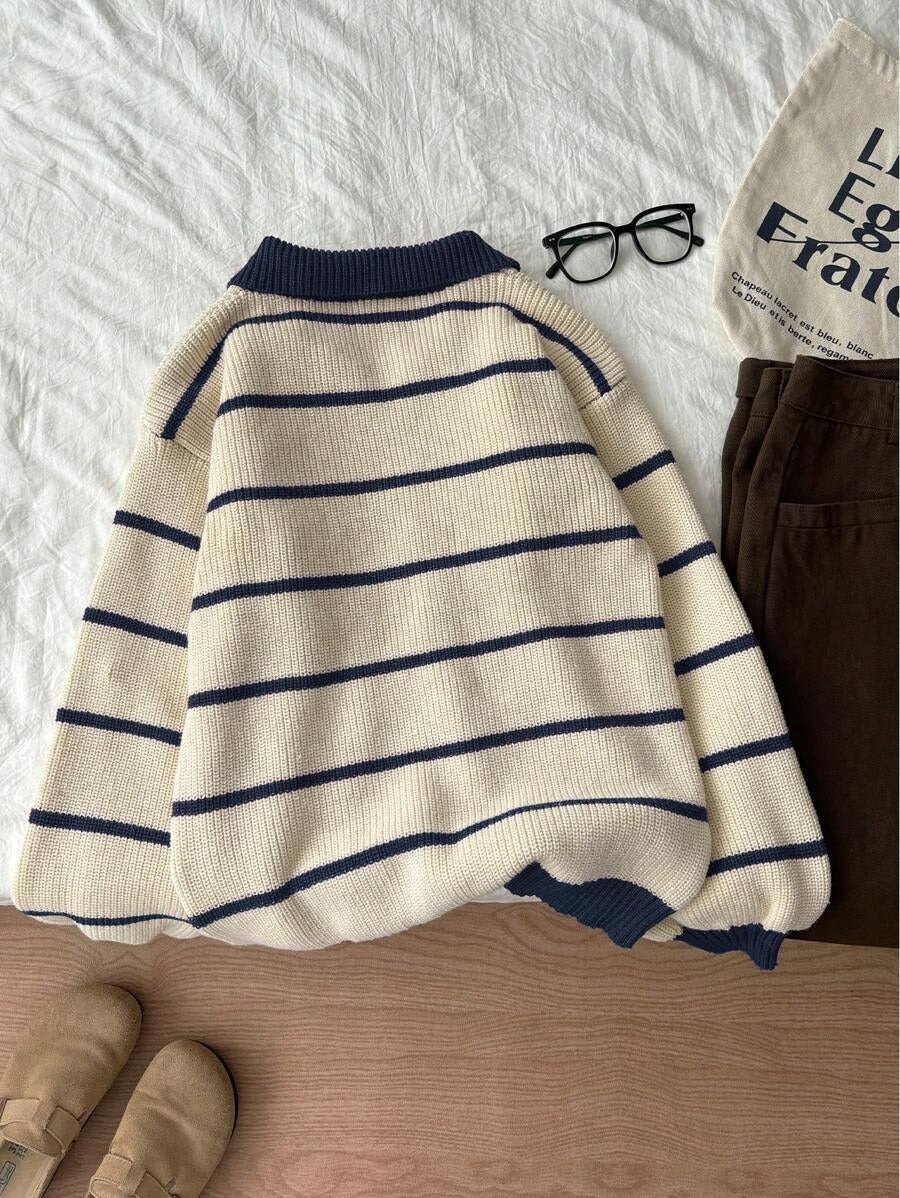 Damen Pullover mit Polokragen und gestreiftem Design WW