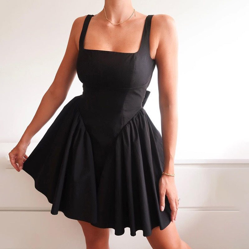 Damen A-Linien Minikleid mit quadratischem Ausschnitt und voluminösem Rock WW