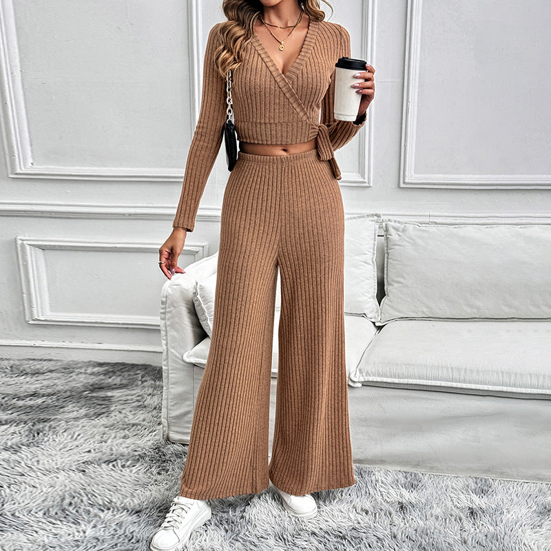 Damen Strick-Jumpsuit mit Wickeloberteil und weit geschnittenem Bein WW