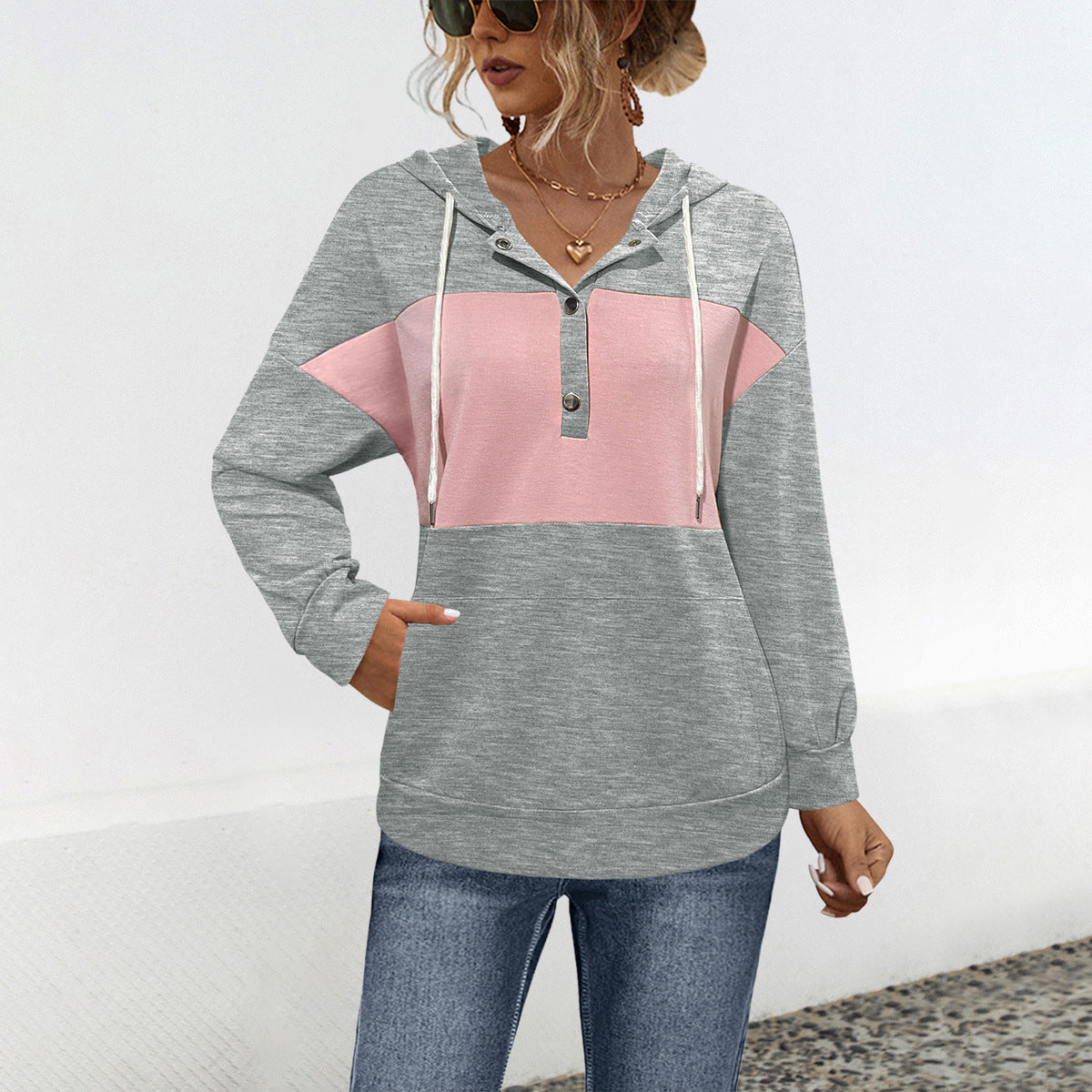 Damen Hoodie mit modischem Farbblock-Design und praktischen Knopfdetails WW