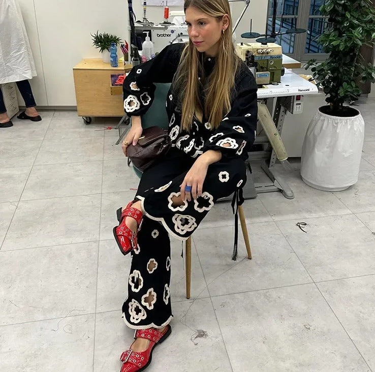 Damen lässiger Stoffanzug mit floralem Applikationsdesign WW