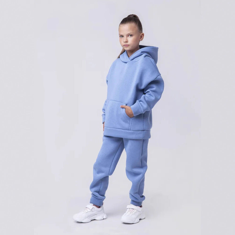 Damen sportliches Fleece-Set mit Kapuze und Kontrastdetails WW