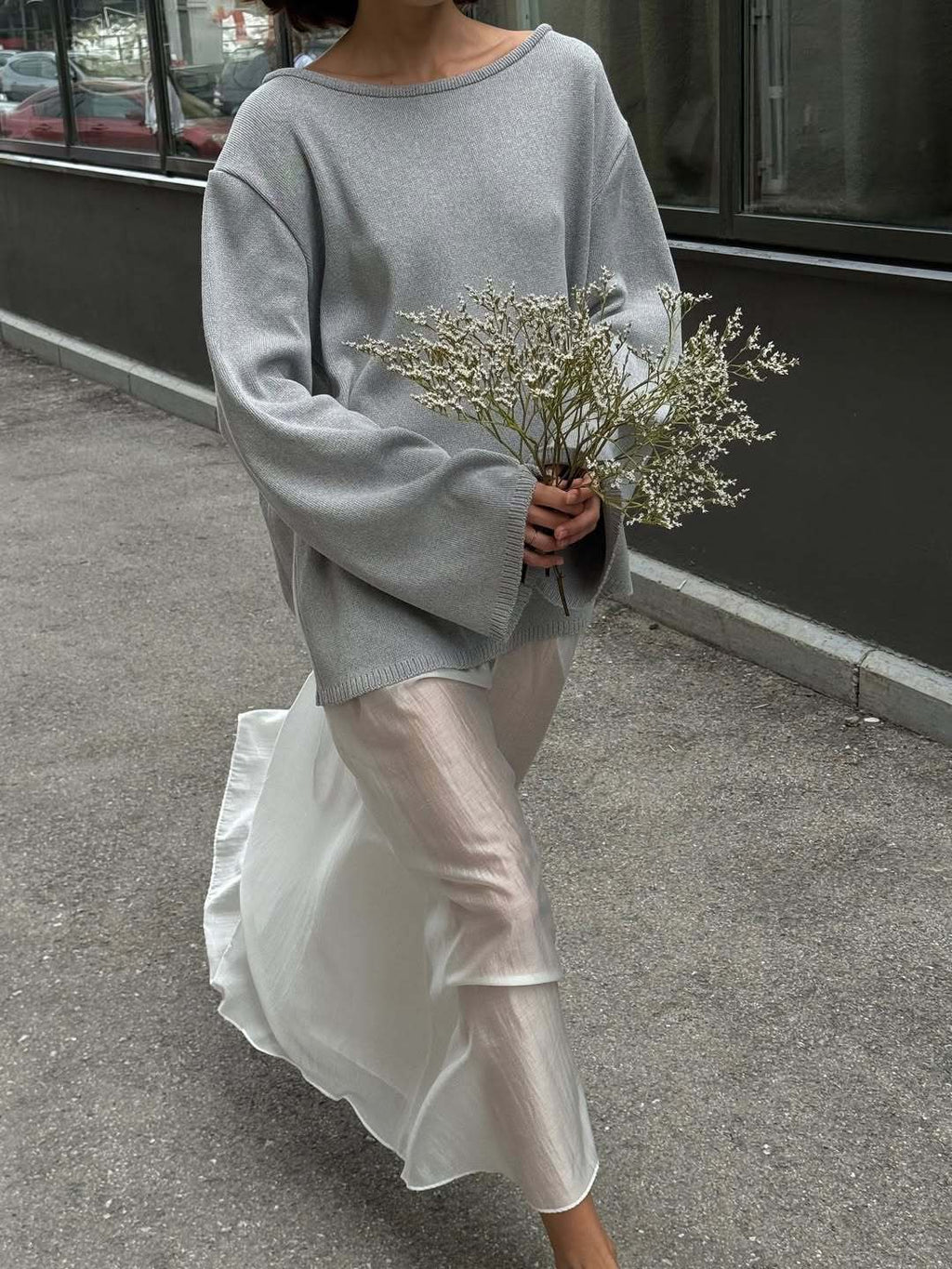 Damen Oversized-Strickpullover mit weitem Arm und raffiniertem Saum WW