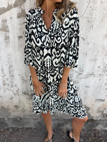 Damen lässiges Kleid mit einzigartigem Muster und bequemen Schnitt WW