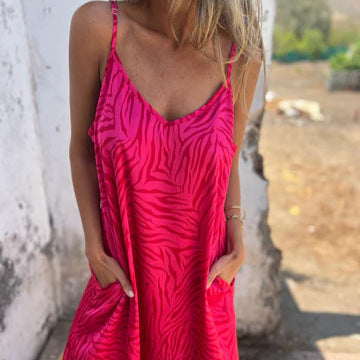 Damen Maxikleid mit auffälligem Zebra-Muster und praktischen Seitentaschen WW