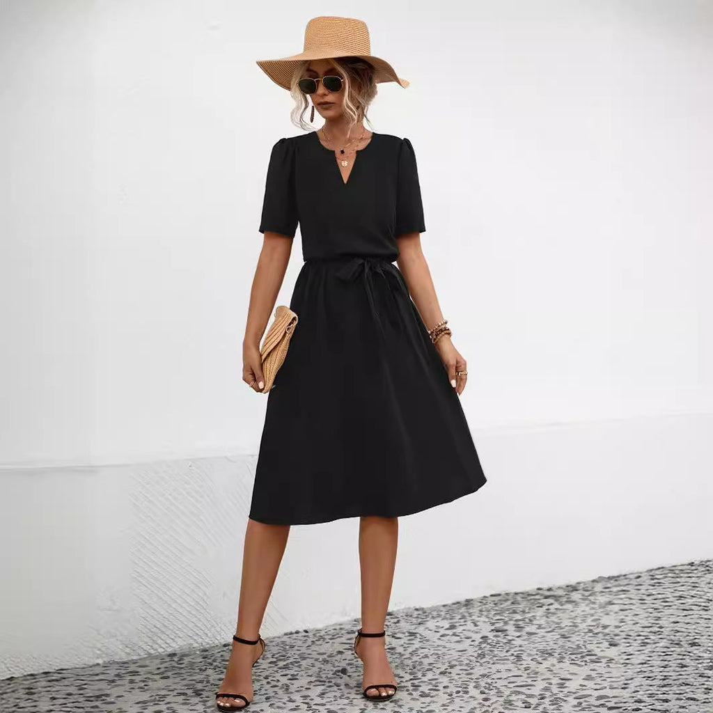 Damen Midi-Kleid mit elegantem V-Ausschnitt und taillierbarem Gürtel WW