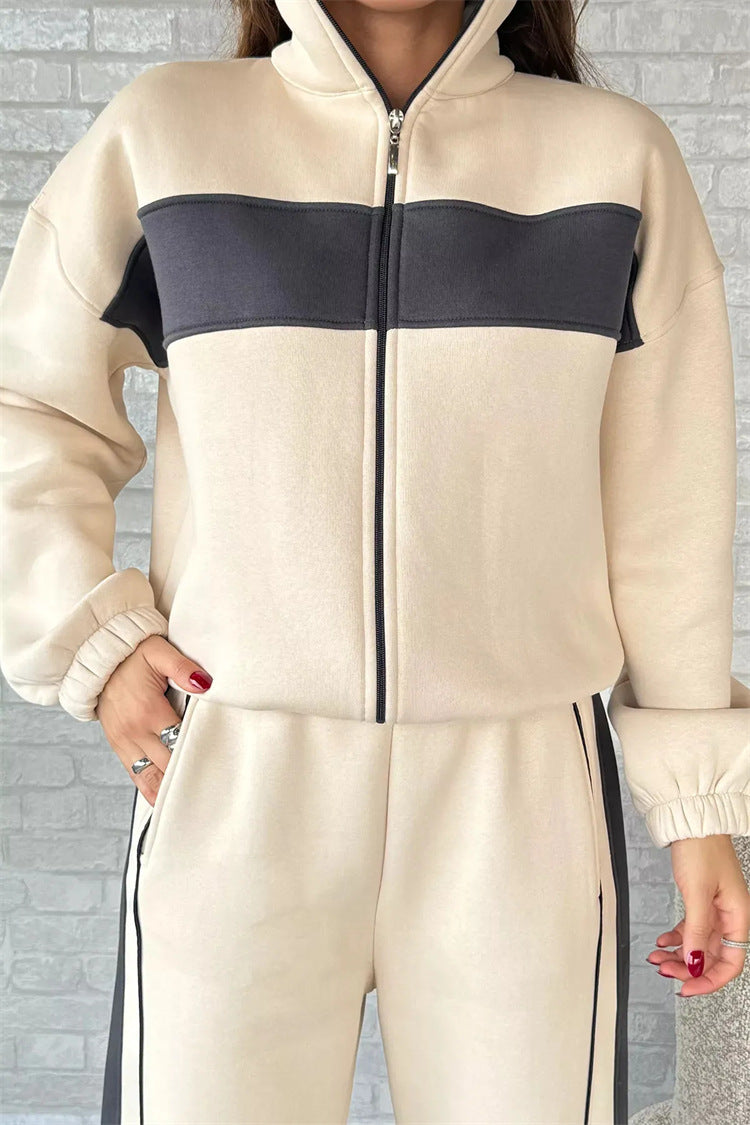 Damen sportliches Fleece-Loungewear-Set mit hohem Kragen undseitlichen Kontraststreifen WW