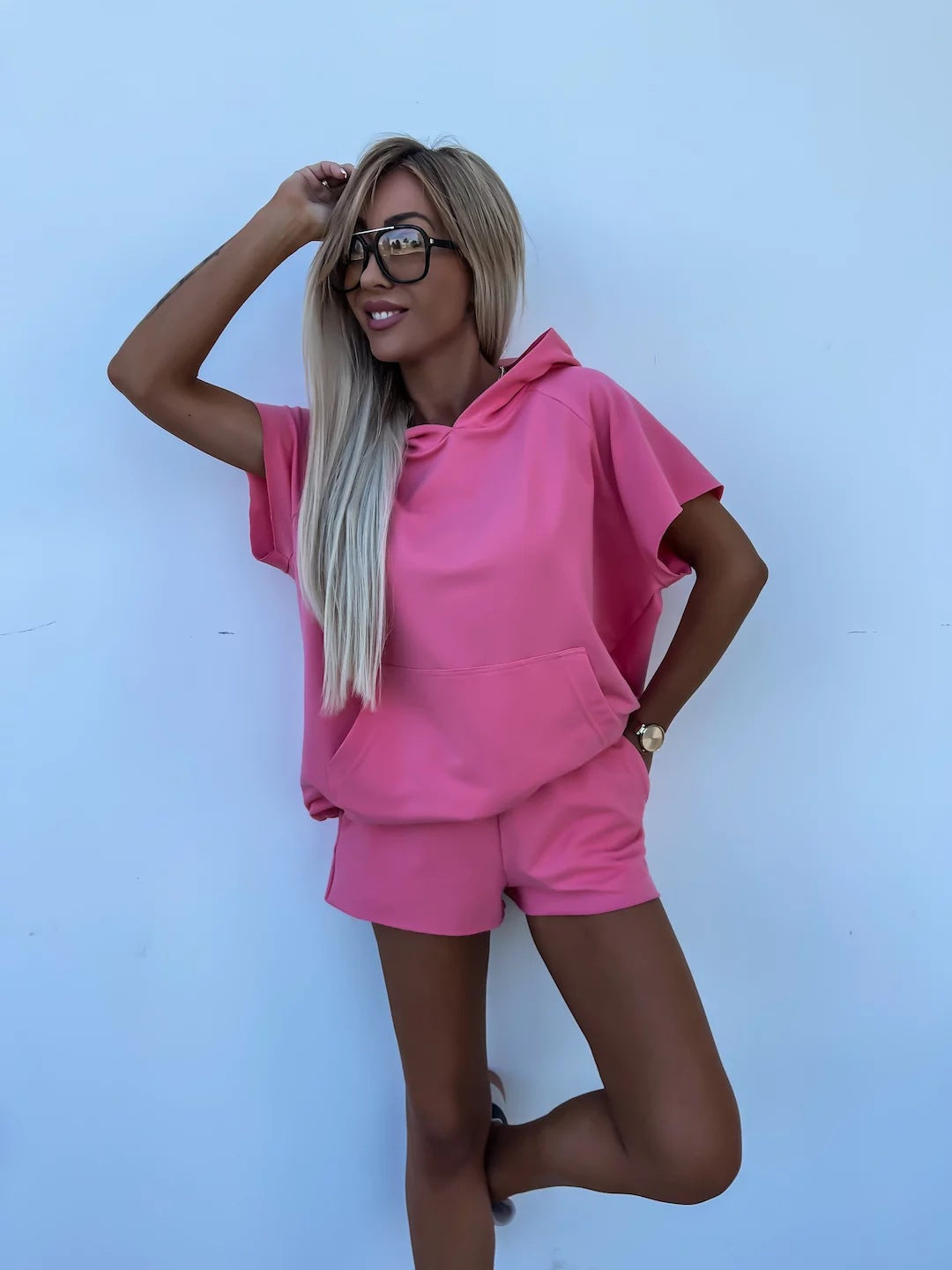 Damen lässiges Shorts- und Kurzarm-Hoodie Set aus atmungsaktivem Material WW