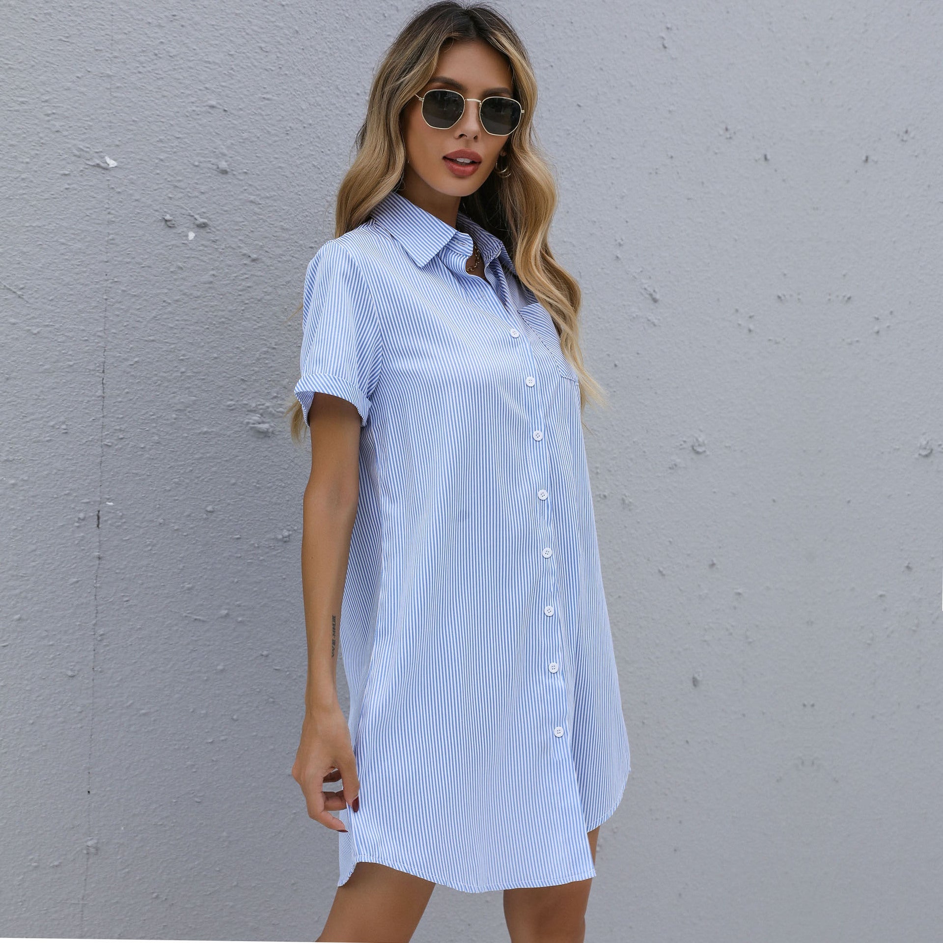 Damen Optimiertes Hemdblusenkleid mit klassischen Streifen und modernem Schnitt WW