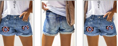 Damen Jeans-Shorts mit einzigartigen Blumen-Patch und modischem Distressed-Look WW