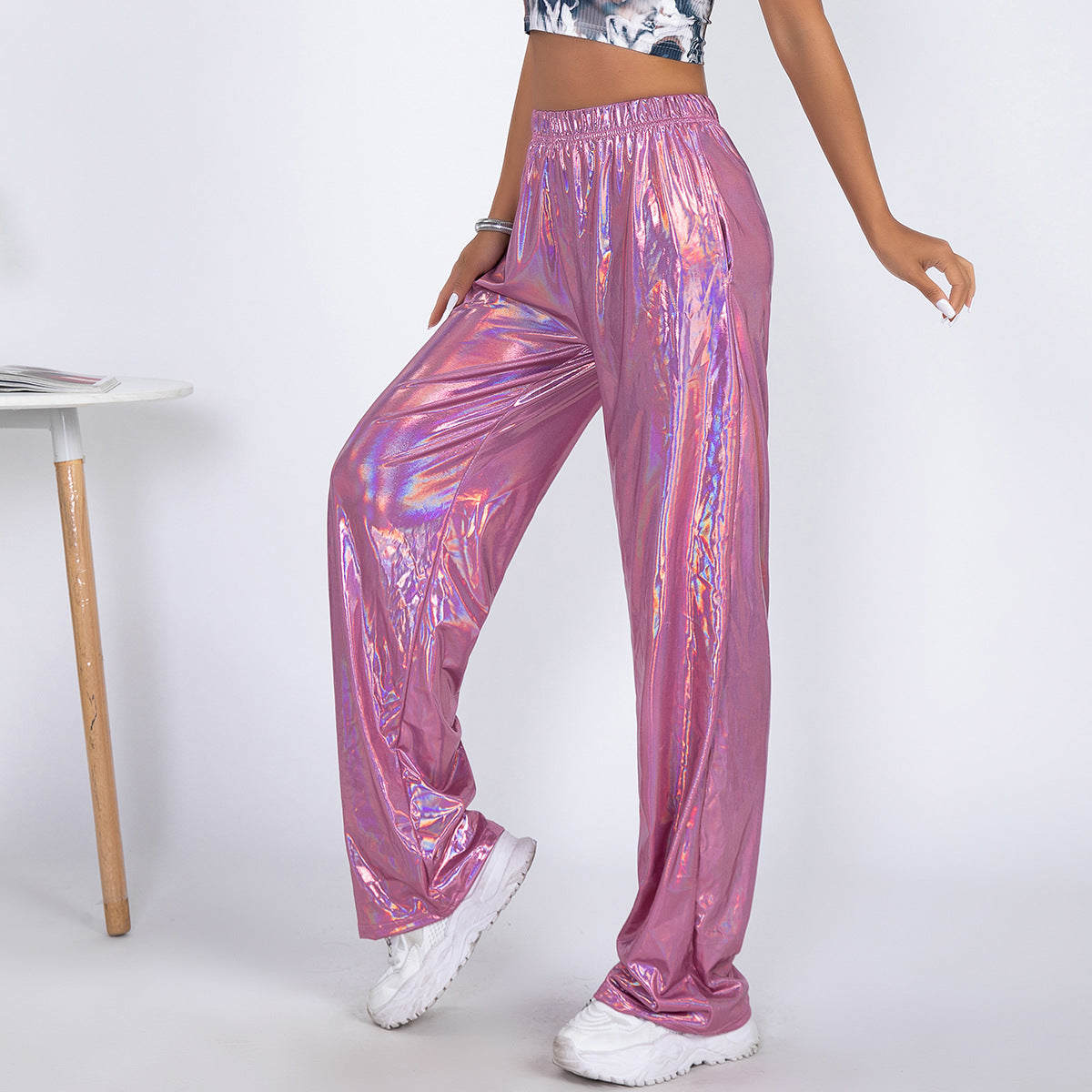 Damen Glamouröse Sporthose im glänzenden Design WW