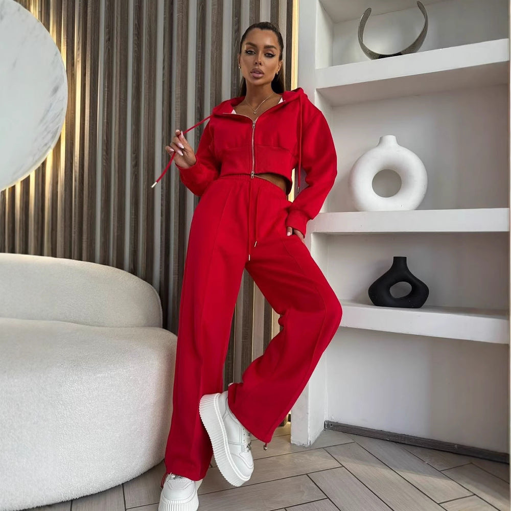 Damen sportliches Set aus cropped Kapuzenjacke und bequemen, lockeren Sporthosen WW
